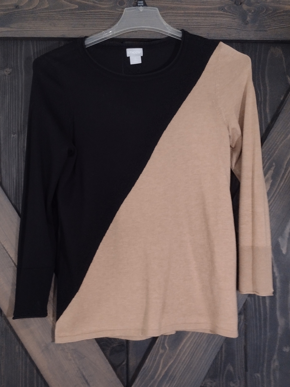 Chico's Black and Tan Diagonal Colorblock Long Sleeve Top